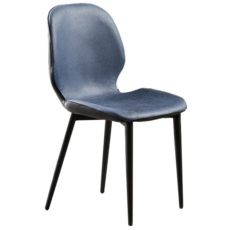 Chaise latérale tapissée de restaurant contemporain finition mate Parsons dinant la chaise