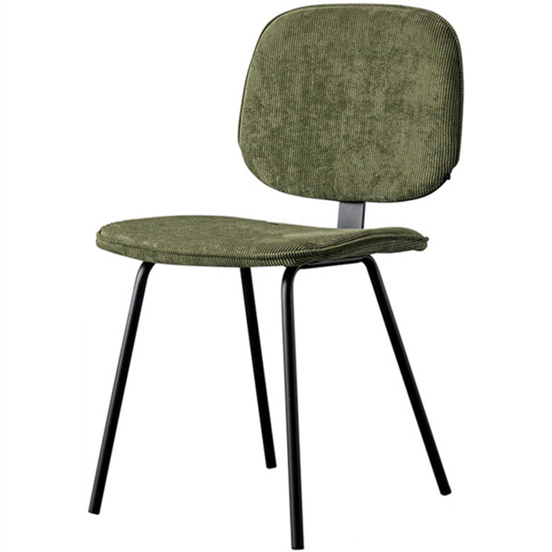 Chaise d'appoint scandinave à la maison, chaise de salle à manger rembourrée en métal à dossier ouvert