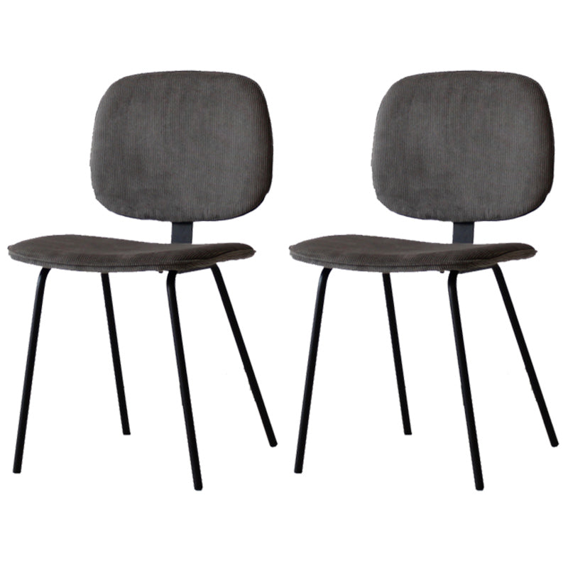 Chaise d'appoint scandinave à la maison, chaise de salle à manger rembourrée en métal à dossier ouvert