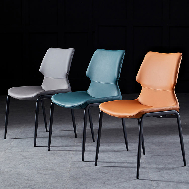 Chaises de salle à manger en cuir de style contemporain chaises sans bras avec des jambes en métal