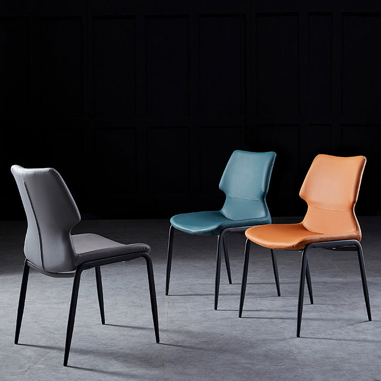 Chaises de salle à manger en cuir de style contemporain chaises sans bras avec des jambes en métal