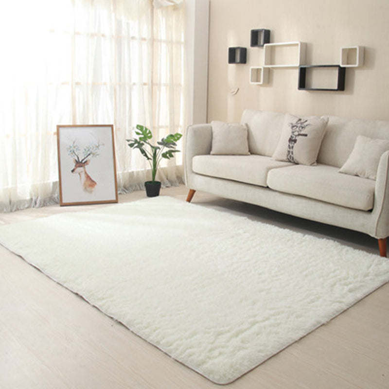 White Modern Carpet Polyester Solid Color Carpet Non-Slip Backing Carpet for Living Room