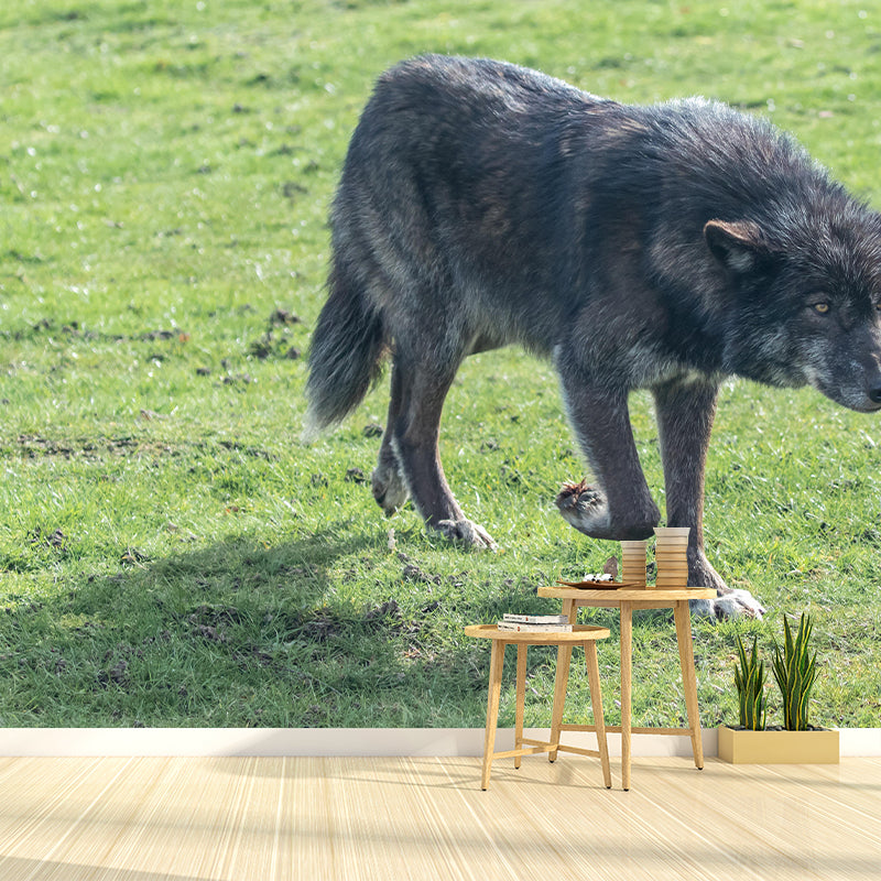 Handsome Woif Mural Wallpaper Stain Resistant Wall Covering for Living Room