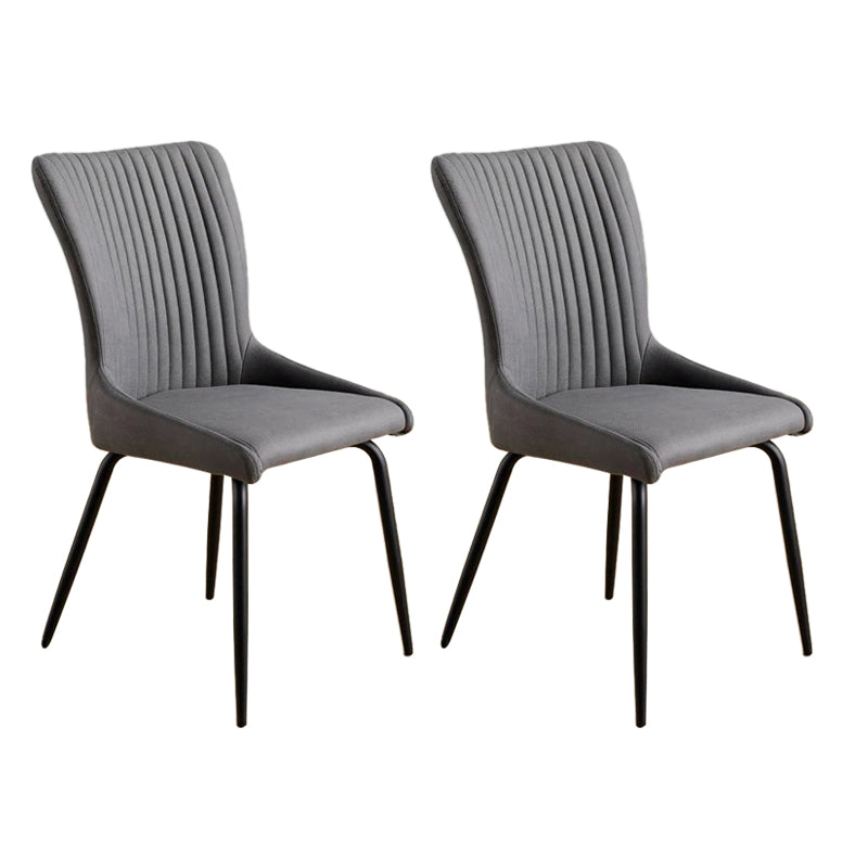 Leder-Skandinavischer Hotel-Beistellstuhl Parsons 18,5'' breiter Esszimmerstuhl mit schwarzen Beinen