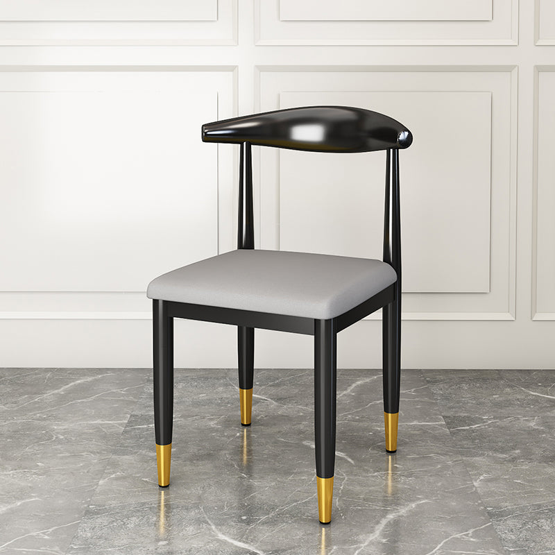 Silla lateral de comedor de estilo contemporáneo de metal con respaldo abierto interior que cena la silla lateral