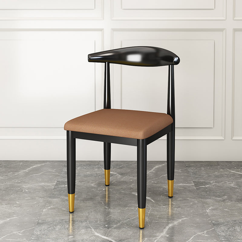 Silla lateral de comedor de estilo contemporáneo de metal con respaldo abierto interior que cena la silla lateral