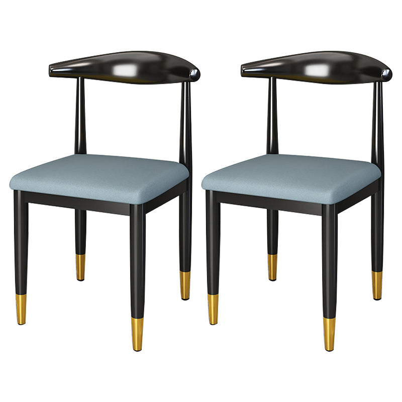 Silla lateral de comedor de estilo contemporáneo de metal con respaldo abierto interior que cena la silla lateral