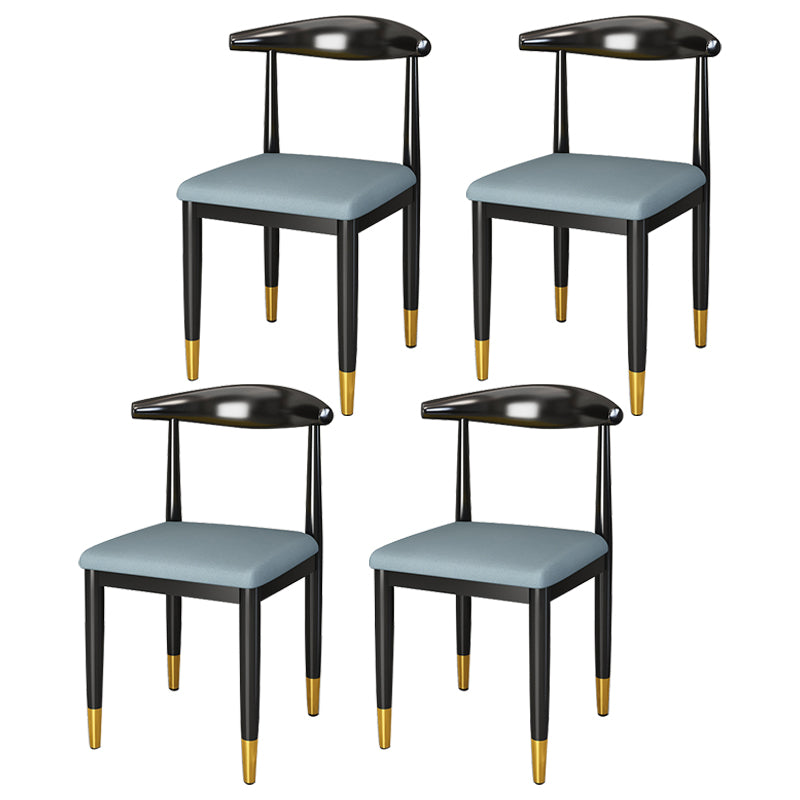 Silla lateral de comedor de estilo contemporáneo de metal con respaldo abierto interior que cena la silla lateral