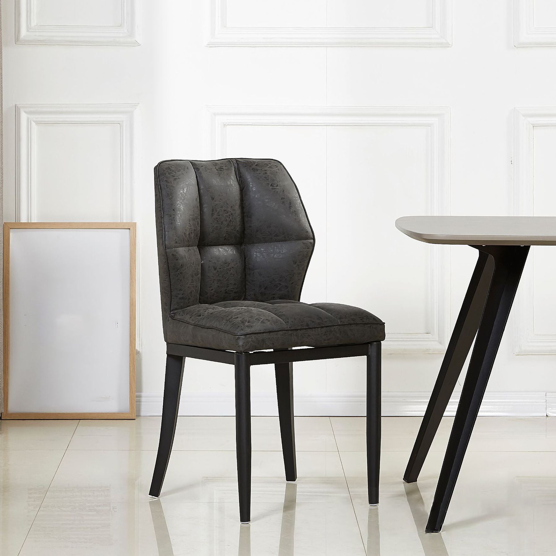 Sillas de comedor sin brazos de cuero, sillas laterales tapizadas modernas con patas de metal