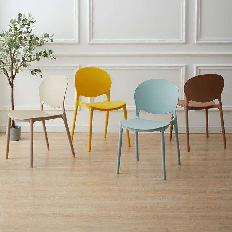 Chaise de salle à manger scandinave en plastique, chaise latérale à dossier ouvert avec 4 pieds pour usage domestique