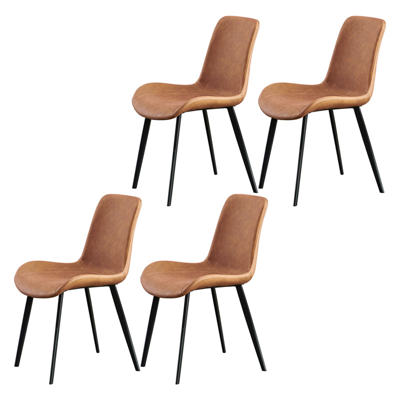 Silla de comedor industrial de metal con acabado metálico y respaldo sólido
