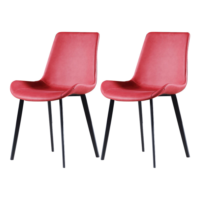 Silla de comedor industrial de metal con acabado metálico y respaldo sólido