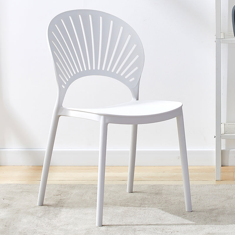 Chaise intérieure-extérieure de style moderne en plastique, chaises latérales de salle à manger à dossier ouvert