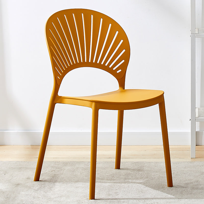 Chaise intérieure-extérieure de style moderne en plastique, chaises latérales de salle à manger à dossier ouvert