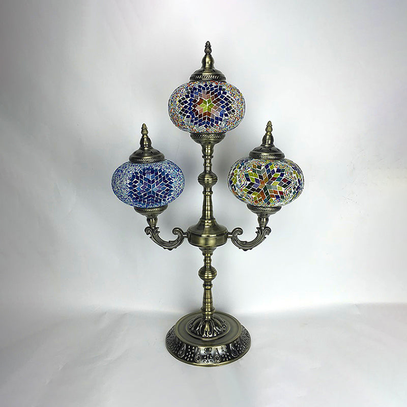Ovaal slaapkamer nachttafellamp traditionele gebrandschilderd glas 3 koppen geel/blauw klein bureaubricht