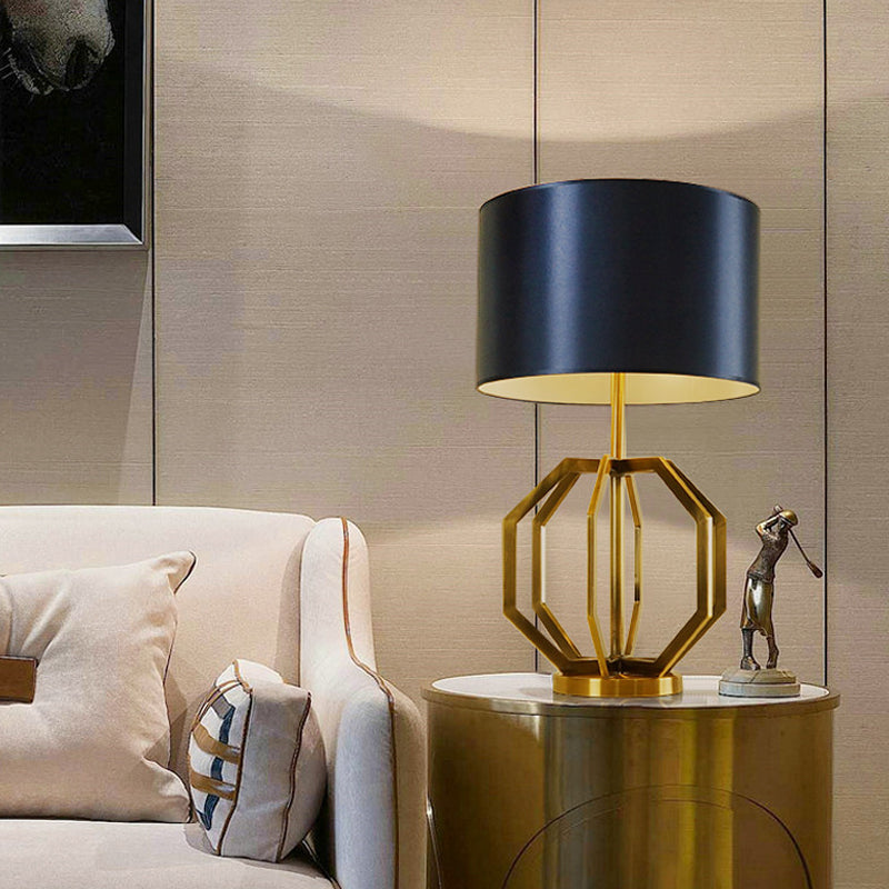 Modernistische gearceerde nachtkastje lampstof 1 lamp leesboek licht in zwart met metalen basis