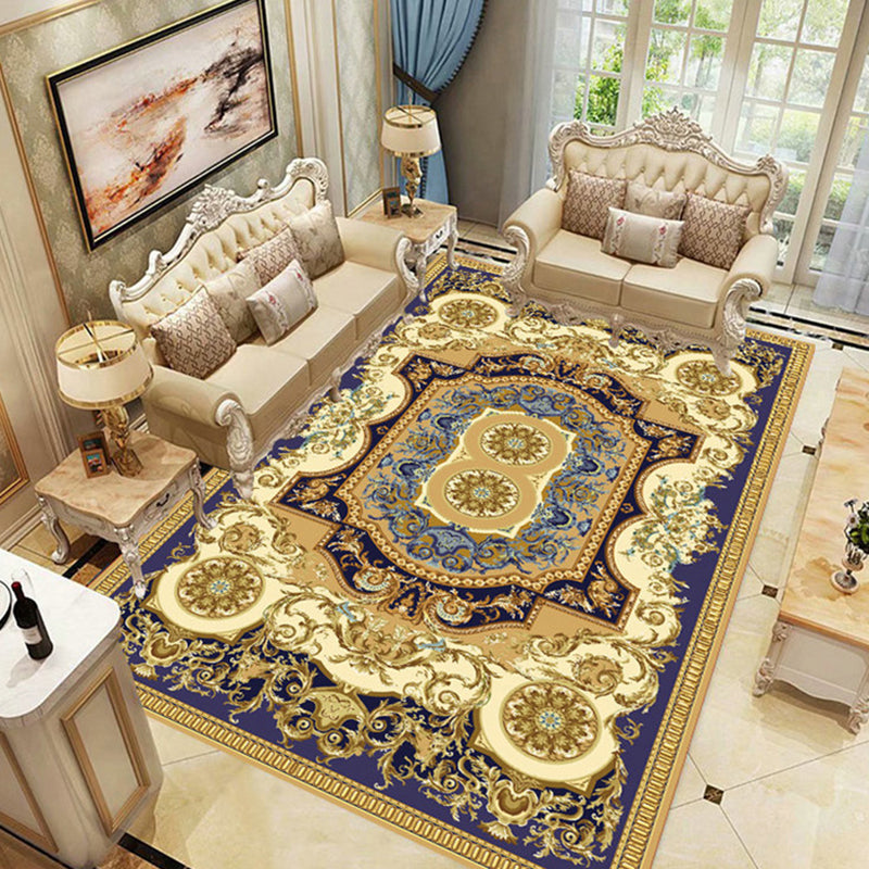 Fancy European Rug Traditional Pattern Polyester Area Rug Stain Resistant Carpet for Home Decor