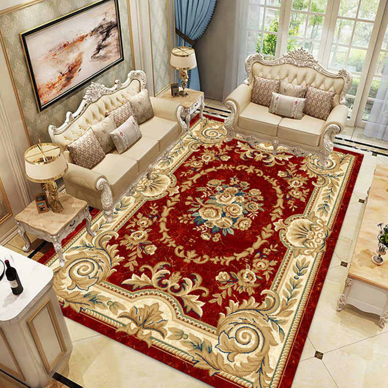 Fancy European Rug Traditional Pattern Polyester Area Rug Stain Resistant Carpet for Home Decor
