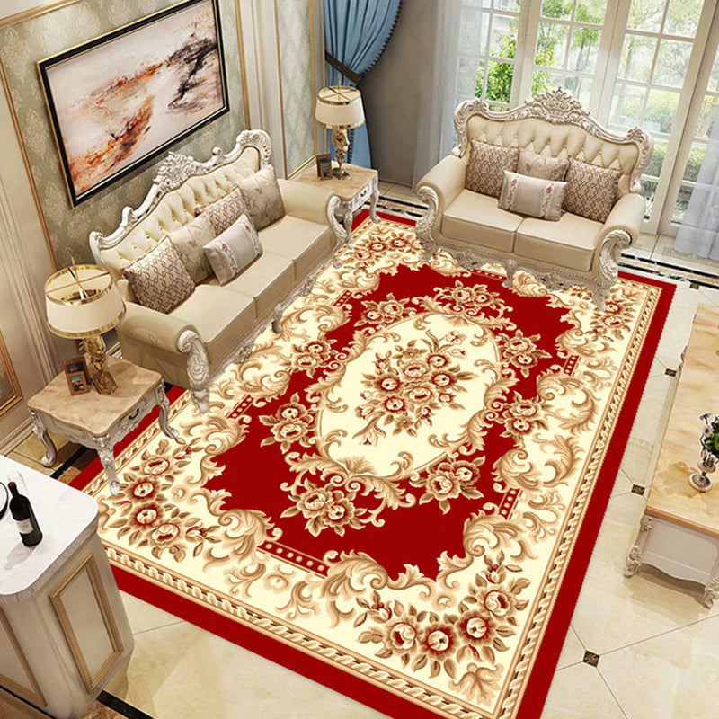 Fancy European Rug Traditional Pattern Polyester Area Rug Stain Resistant Carpet for Home Decor