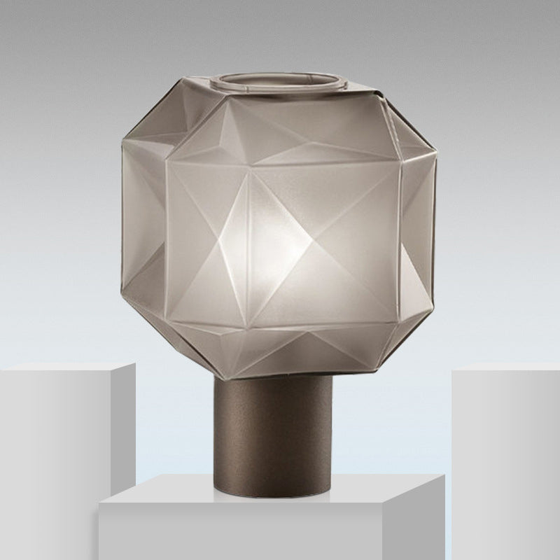 Luz de mesa geométrica de vidrio bronceado 1 cabezal lámpara de noche con base de metal de tubo