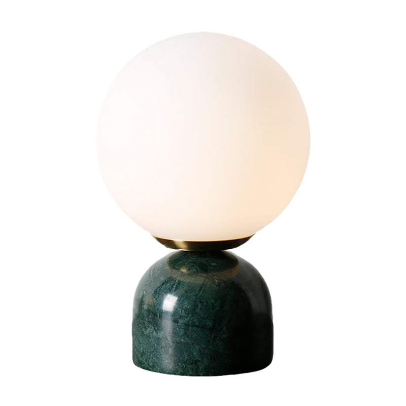 1 tâche de chevet de tête éclairage vert moderne petite lampe de bureau avec un globe nulle en verre blanc