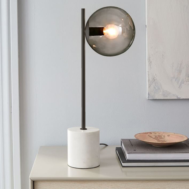 Bolvormige taakverlichting eigentijds rookgrijs glas 1 kop woonkamer kleine bureaulamp