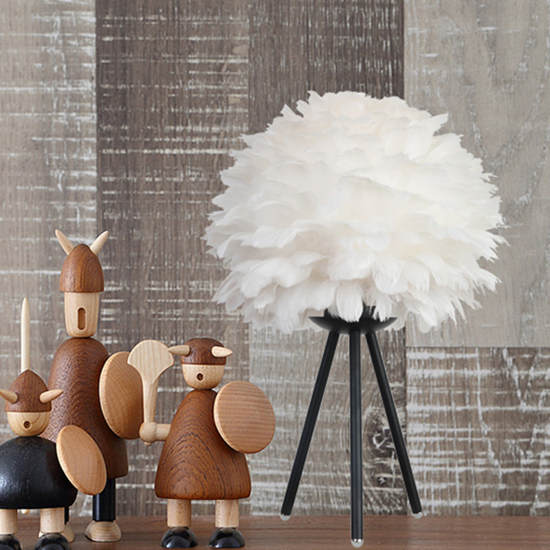 1 tête de salon table claire lampe de bureau blanc moderne avec une teinte en tissu de fleurs