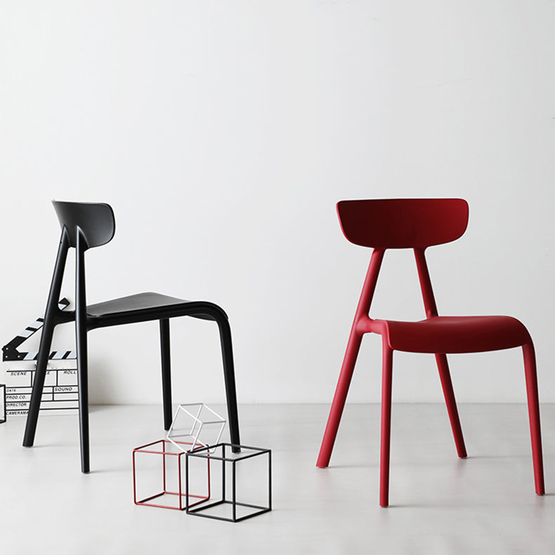 Minimalistische stijl Plastic armloze stoel Open achterste Dining zijstoel voor thuisgebruik