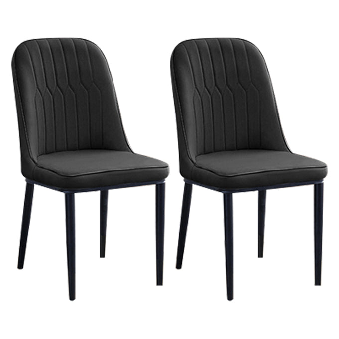 Chaise d'appoint contemporaine à la maison, chaise de salle à manger rembourrée en métal à dossier solide