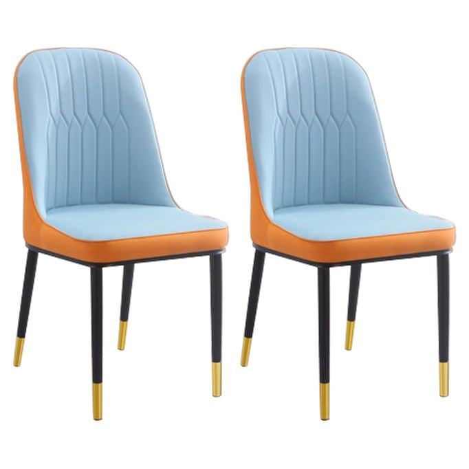 Chaise d'appoint contemporaine à la maison, chaise de salle à manger rembourrée en métal à dossier solide