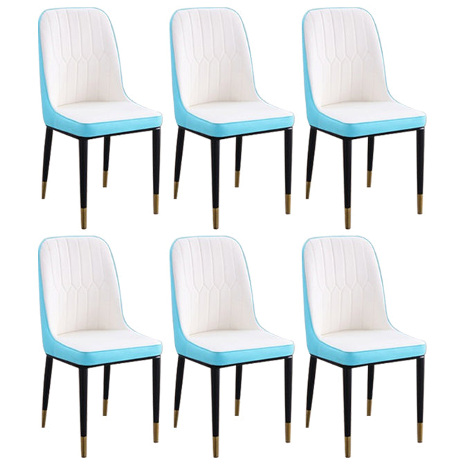 Chaise d'appoint contemporaine à la maison, chaise de salle à manger rembourrée en métal à dossier solide