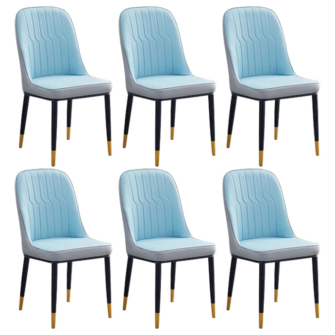 Chaise d'appoint contemporaine à la maison, chaise de salle à manger rembourrée en métal à dossier solide