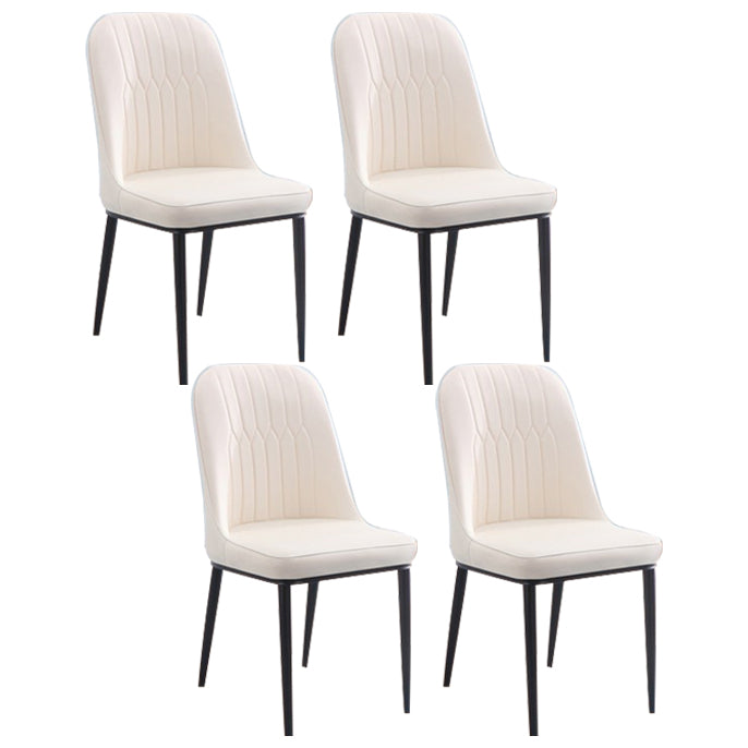 Chaise d'appoint contemporaine à la maison, chaise de salle à manger rembourrée en métal à dossier solide