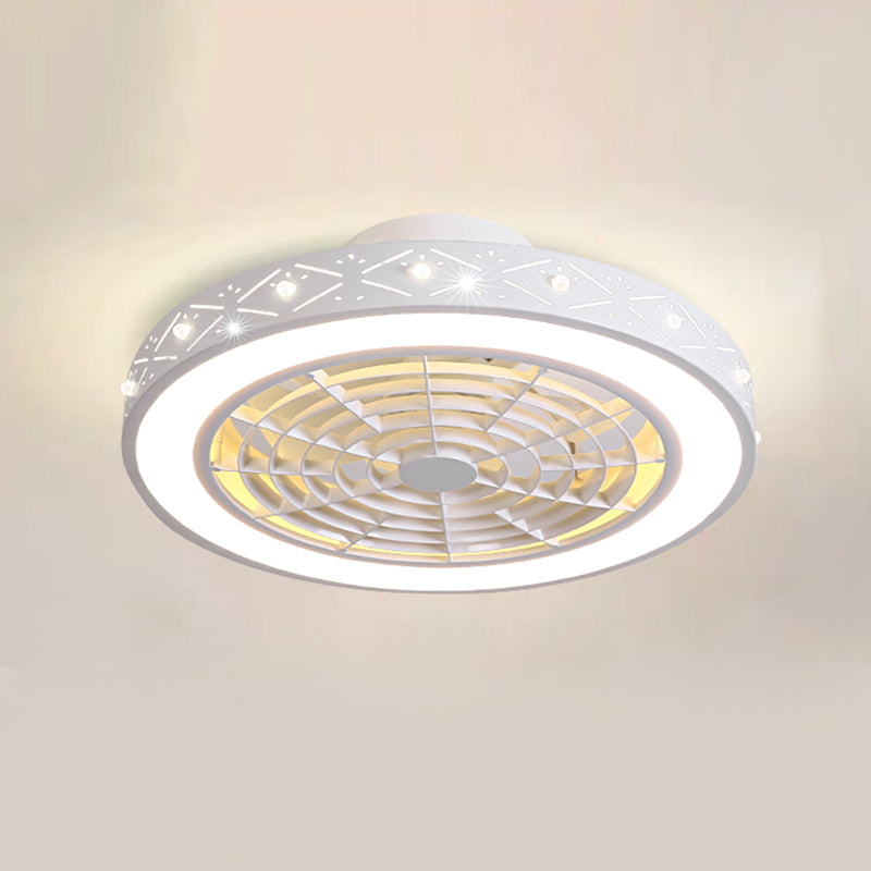 Nordic ausgehöhlte runde Lüfterlampe Metallic Schlafzimmer LED Semi Flush Deckenleuchte