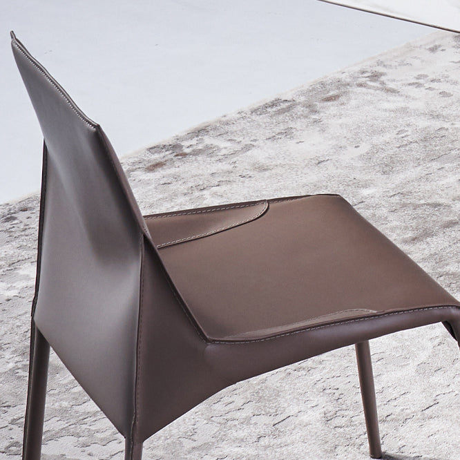 Silla de cuero para el hogar estilo diseñador, acabado mate, silla lateral de comedor Parsons