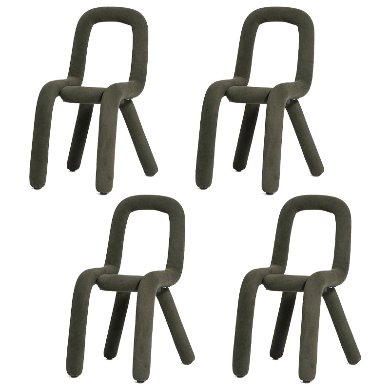 Silla lateral de salón de estilo diseñador de terciopelo, silla de comedor con respaldo abierto y acabado mate