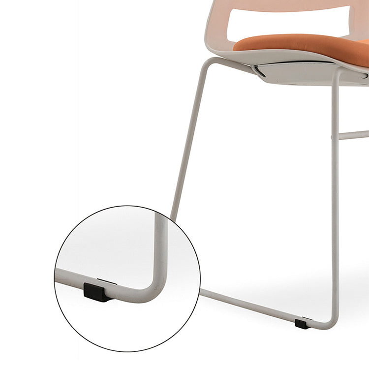 Tela de lino de estilo minimalista que cena la parte posterior abierta de la silla que cena la silla sin brazos