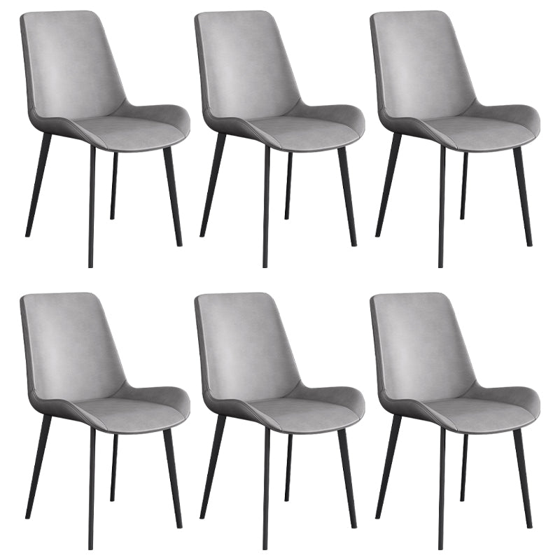 Chaise d'appoint de restaurant scandinave en cuir, chaise de salle à manger Parsons avec pieds en métal