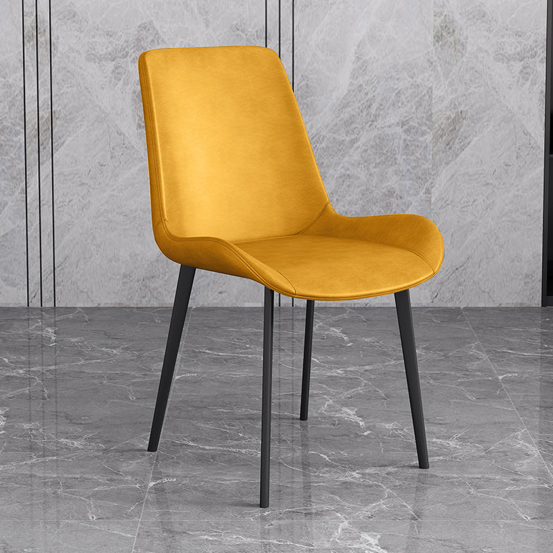 Chaise d'appoint de restaurant scandinave en cuir, chaise de salle à manger Parsons avec pieds en métal