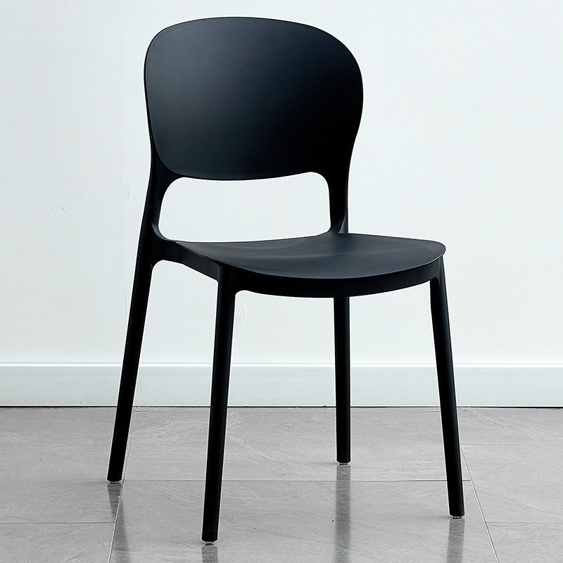 Chaise latérale en plastique contemporaine maison empilable sans bras chaise latérale de salle à manger à dossier ouvert