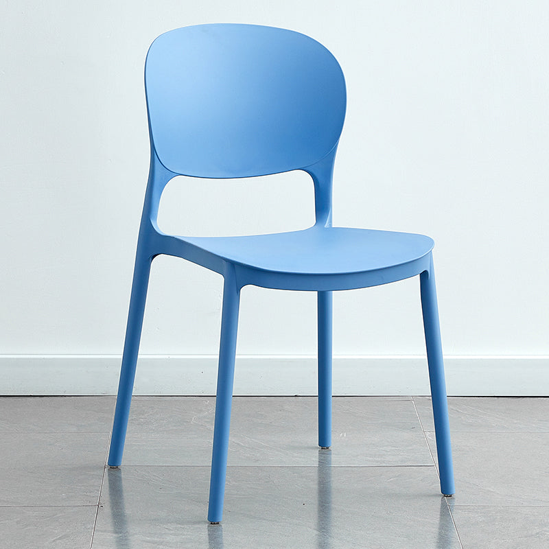 Silla lateral de plástico contemporánea, silla lateral de comedor apilable sin brazos con respaldo abierto