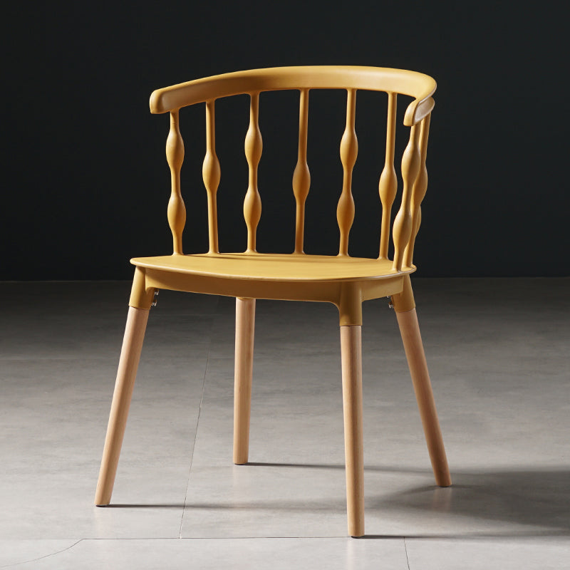 Chaises de salle à manger de style contemporain Chaises sans bras en plastique avec pieds en bois