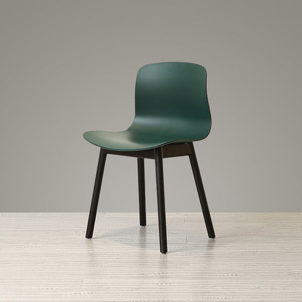 Chaises latérales arrière solides de salle à manger de cuisine de chaise en bois de hêtre de style moderne