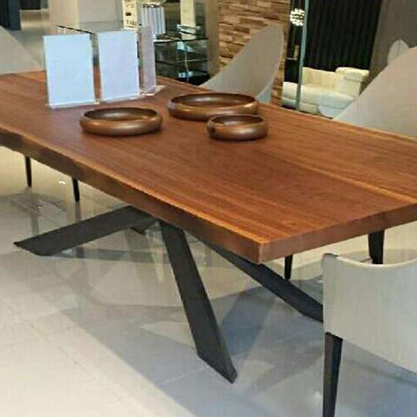 Industriële vaste houten eettafel rechthoekige tafel in bruin met metalen voetstuk