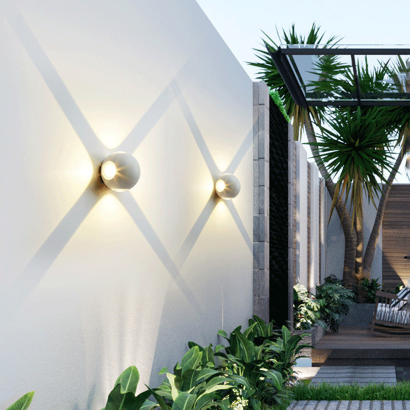 Modern Creative LED Waterproof Wall Lamp Aluminium Sphere Wall Sconce with Clear Glass Shade