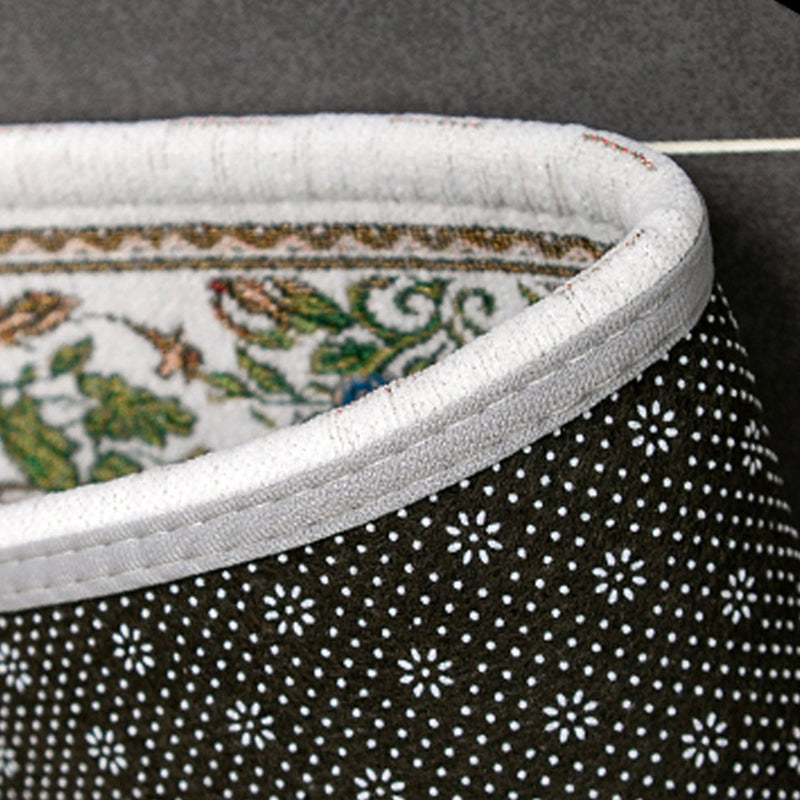 Apricot Medallion Pattern Rug European Polyester Area Rug Non-Slip Backing Carpet for Bedroom