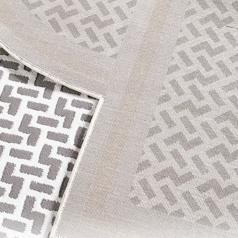 Grey Plaid Pattern Area Carpet Polyester Area Rug Easy Care Washable Rug for Living Room