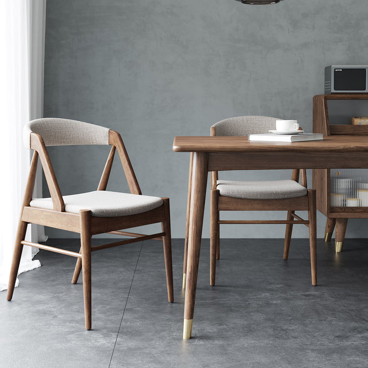 Rectangle Ash Wood Table in Walnut Luxury Dining Table with 4 Legs for Restaurant