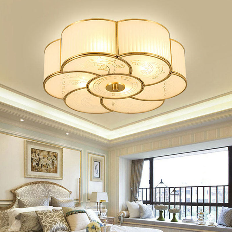 Plafonnier en verre blanc de style rétro colonial en cuivre pour chambre à coucher