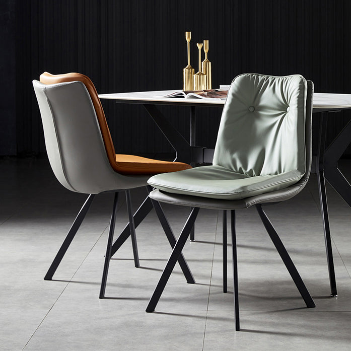 Chaises de salle à manger en cuir de style scandinave, chaise rembourrée à dossier solide pour un usage domestique (Ensemble de 2)